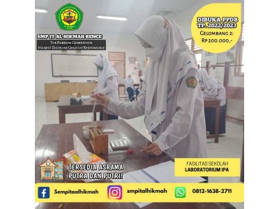 Praktek IPA di Laboratorium IPA SMP IT AL-Hikmah Bence